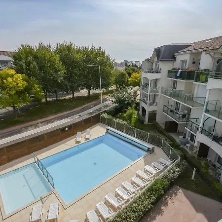 아파트 Les Jardins De L'amiraute.1 *